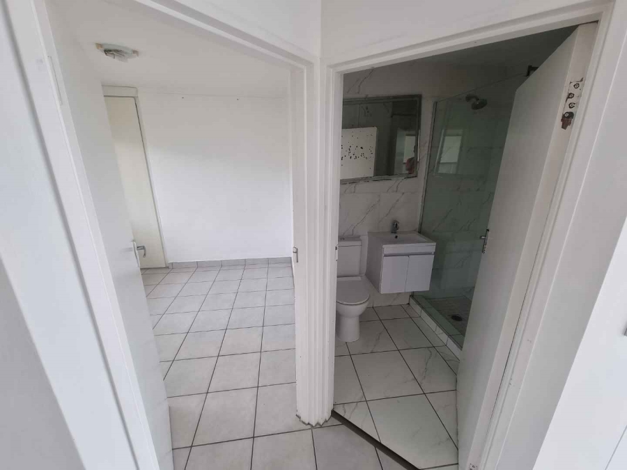 To Let 1 Bedroom Property for Rent in Bloubergstrand Western Cape